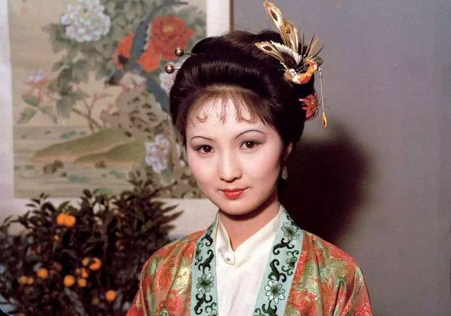 87版红楼梦|87版红楼梦剧组，因缺钱放弃拍摄的一场戏，多年后让导演后悔不已