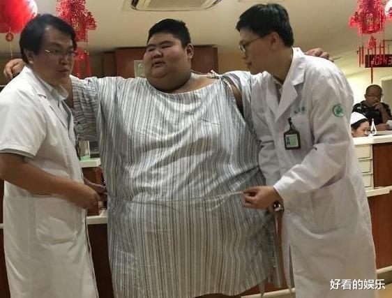 “中国第一胖”王浩楠，体重反弹后转行干吃播？网友：不务正业