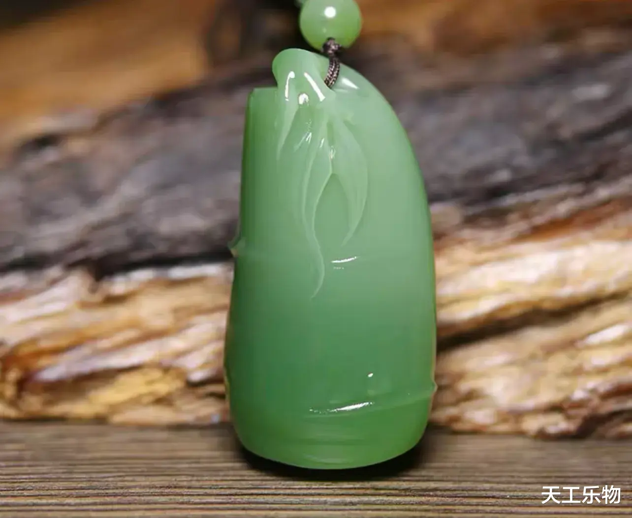 第一名|带价对比，见钱说话！不同克价的和田玉里，哪种最有吸引力？