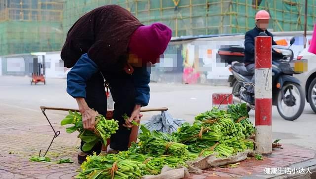 |老年人不管有钱没钱,4个省钱习惯要改一改,影响健康寿命