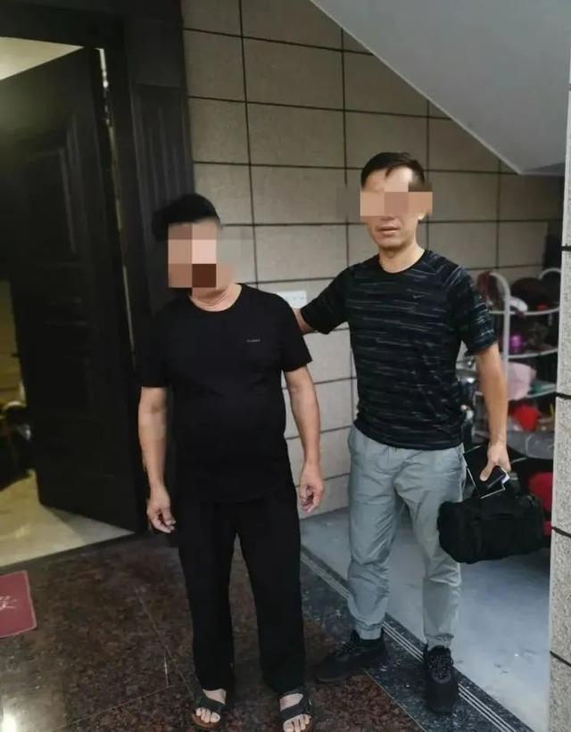 旅行|\哥哥,我们自驾游吧?\74岁大伯被\女团友\迷得小鹿乱撞,结果...