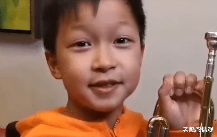 张艺谋|她的滑雪视频一夜走红，张艺谋一眼相中，年仅1岁萌娃亮相出圈！