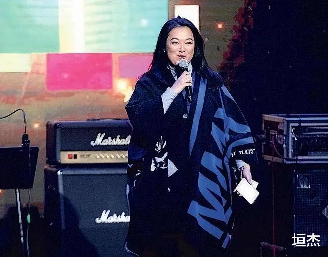 香港小姐|“风光不再”的港姐现状：有人抵押皇冠还巨债，还有人菜市场摆摊