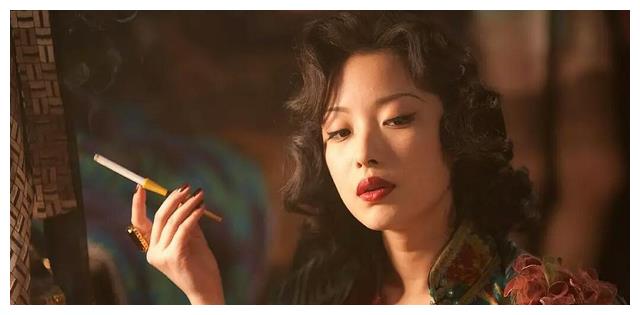 狐狸|10位“天生狐狸眼”女星，眨眼像放电、眼睛能勾人，媚到骨子里了