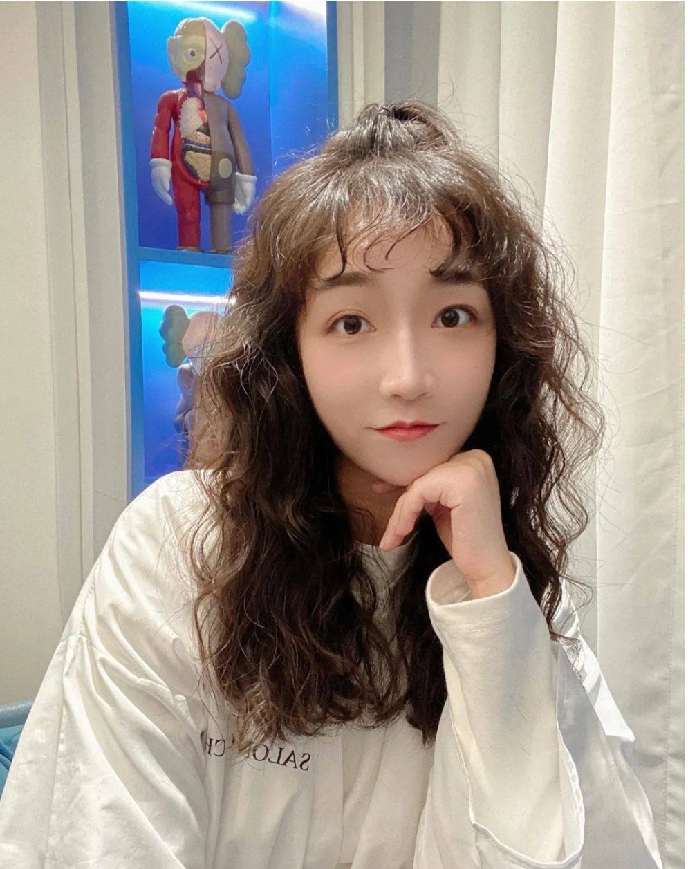 发型 春节发型不用多，我挑选了15款，你给看看怎么样
