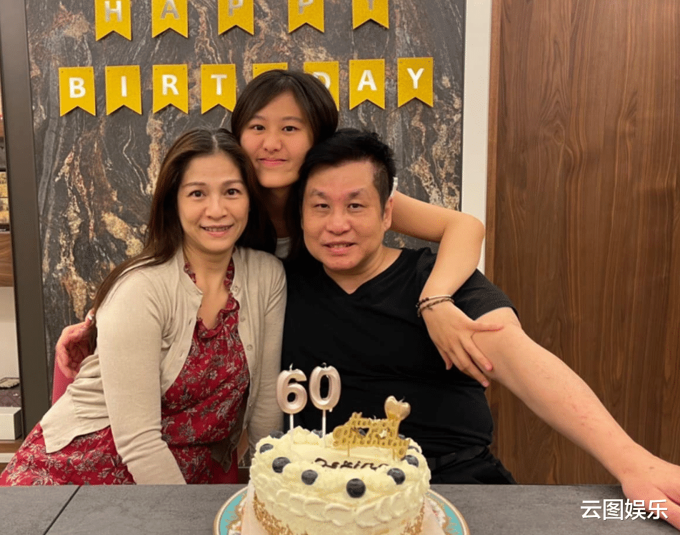 郑智化|郑智化自嘲太败家！频繁买工艺品一套十几万，60岁已转行做生意