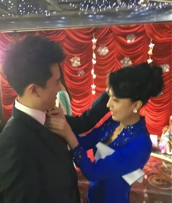 杨帆|央视主持扬帆：娶普通妻子成幸福丈夫，女儿意外成为漏风小棉袄