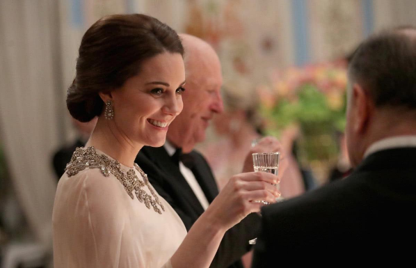 赘婿|具俊晔要带大S搬离豪宅,却买不起房?聊聊那些赘婿们吧……