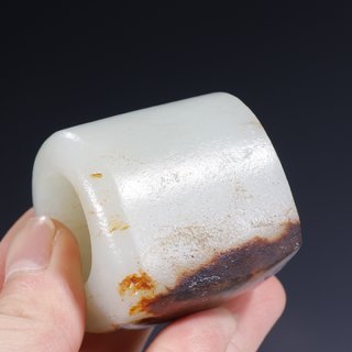 和田玉籽料|旧藏【和田玉籽料 马蹄 扳指】