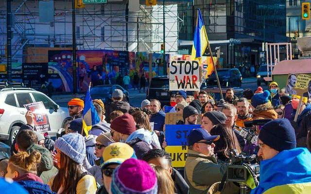 乌克兰|几百万人不找工作,白吃白喝白住白拿,乌克兰难民好日子到头了