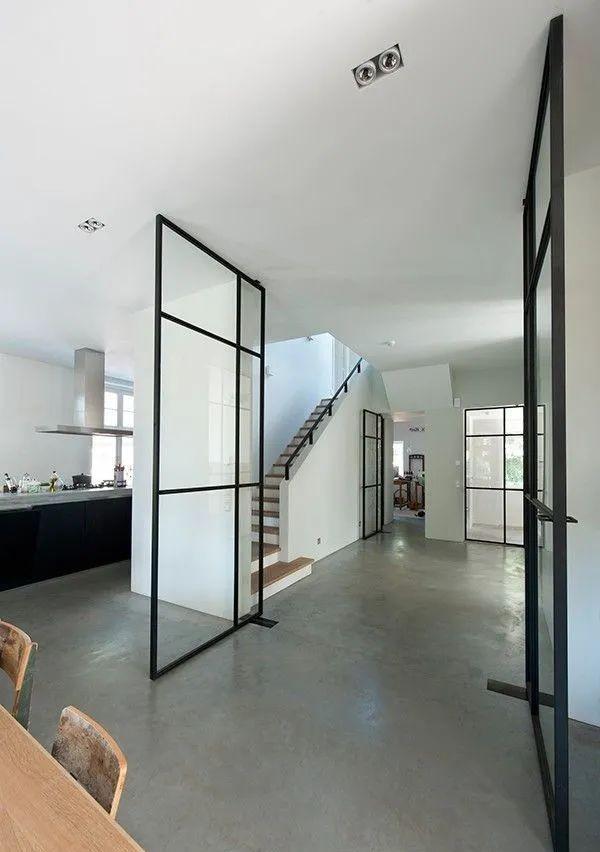 自流平真的适合家装吗？良心师傅说实话：很多家庭都被坑了