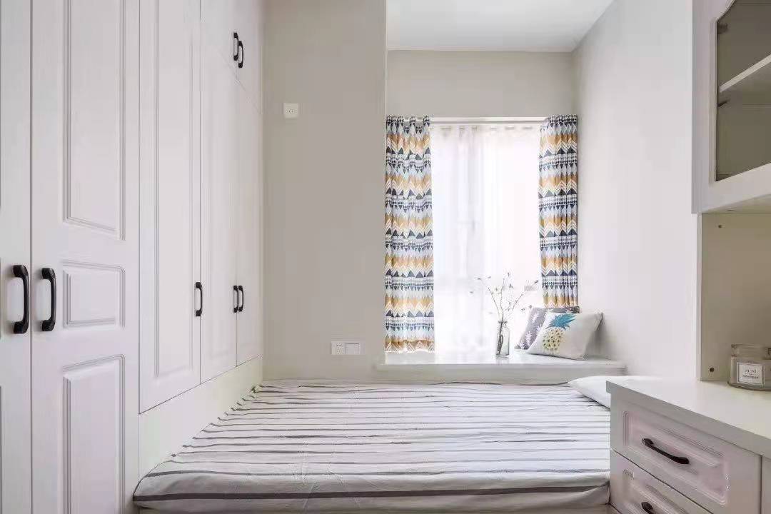 117㎡三居室,把春天的靓丽色彩,带回家。