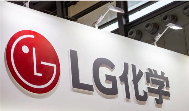 |宁德时代坐不住，韩国LG融资700亿扩产，谁才是电池领域的王者