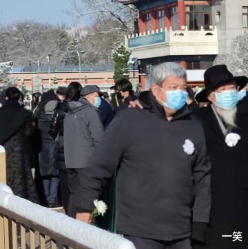 李光羲|李光羲告别式现场曝光,遗照灿笑眉目慈祥,亲友悼念气氛凝重