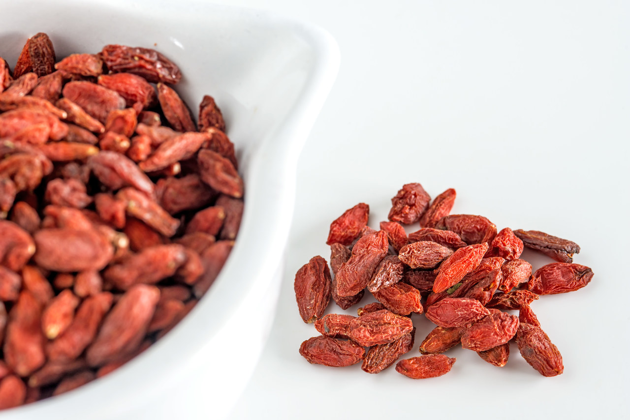 枸杞|枸杞，降血压还是升血压？干嚼枸杞，营养吸收最好