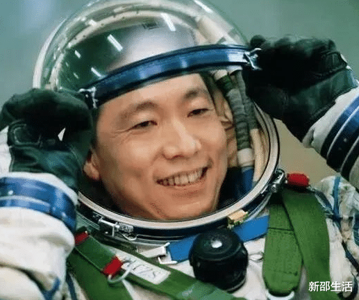 从神舟十四救援组成员举动,看我国航天事业发展的辛酸历程