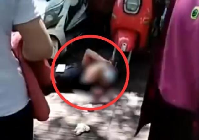 江苏一男子当街持铁锤追打两女子,现场画面曝光,原因让人愤怒