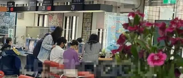 陈乔恩|娱乐圈6对姐弟恋，陈乔恩艾伦综艺牵手，陈晓陈妍希因戏结缘