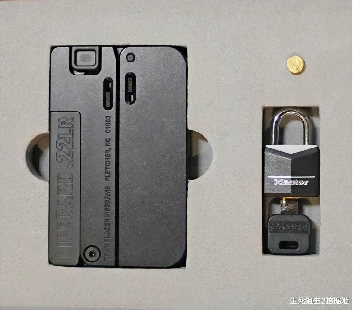 信用卡|比iPhone还轻的折叠手枪，和信用卡一边大，出厂还要配锁头防盗