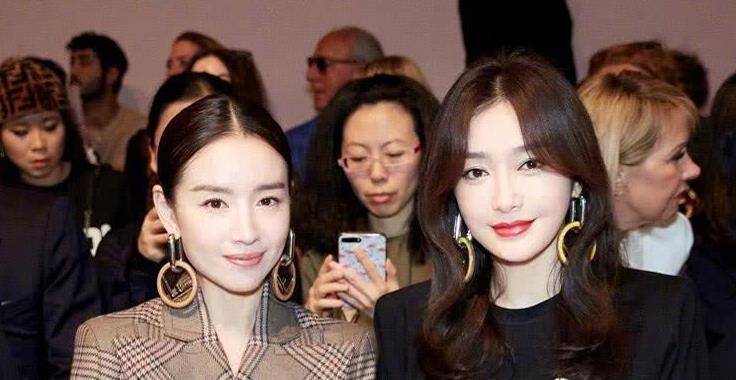 秦岚|39岁董洁和37岁秦岚,同时去掉“滤镜”,谁是真美人一目了然