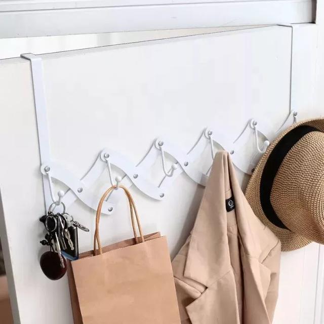 老婆把门后做成了秘密空间,瞬间引起了朋友圈的夸赞