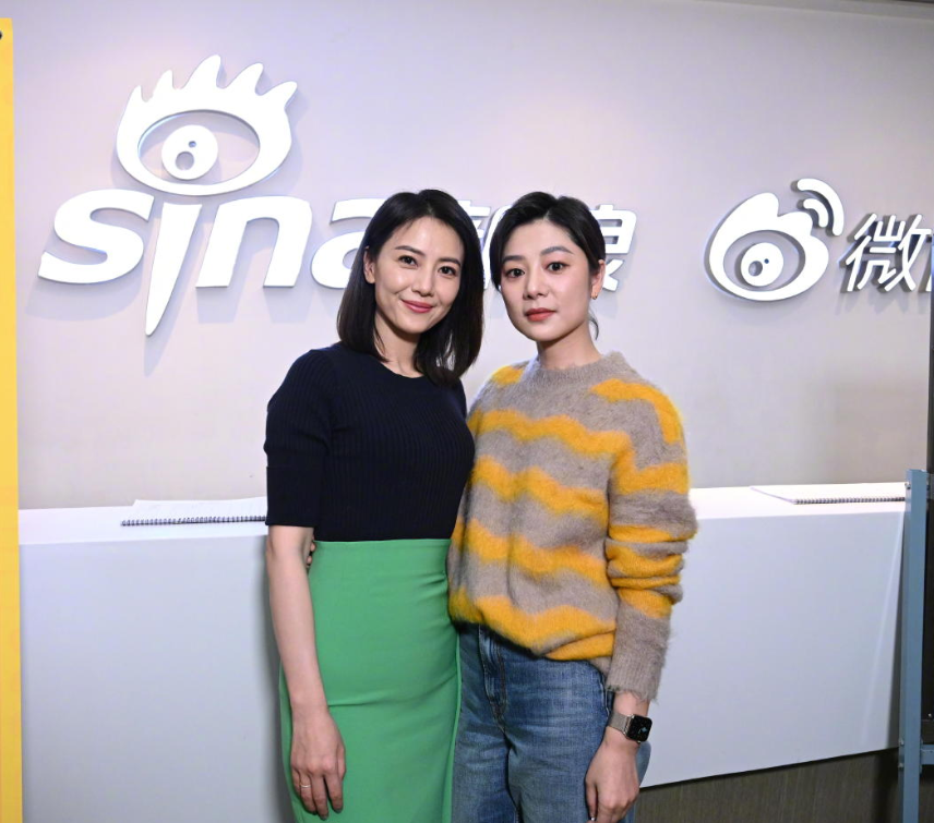 高圆圆|43岁高圆圆出席活动，与王真儿同框比美，相差9岁看不出年龄差