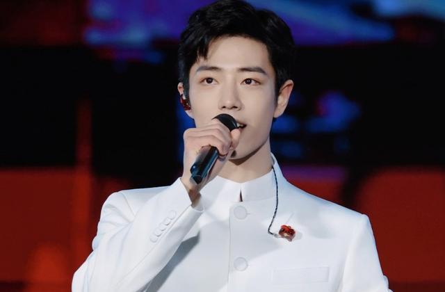 肖战|千呼万唤始出来！肖战7月护肤品牌官宣，和导师同为代言人