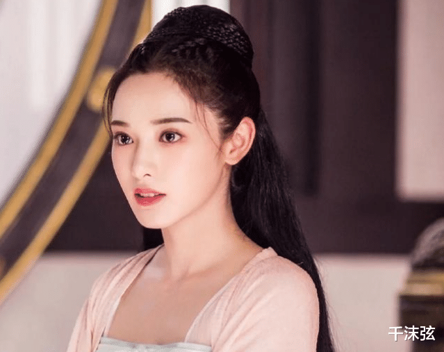 彭小苒|彭小苒恋情曝光?粉丝称两人同住房车、已见家长,网友:男的好丑