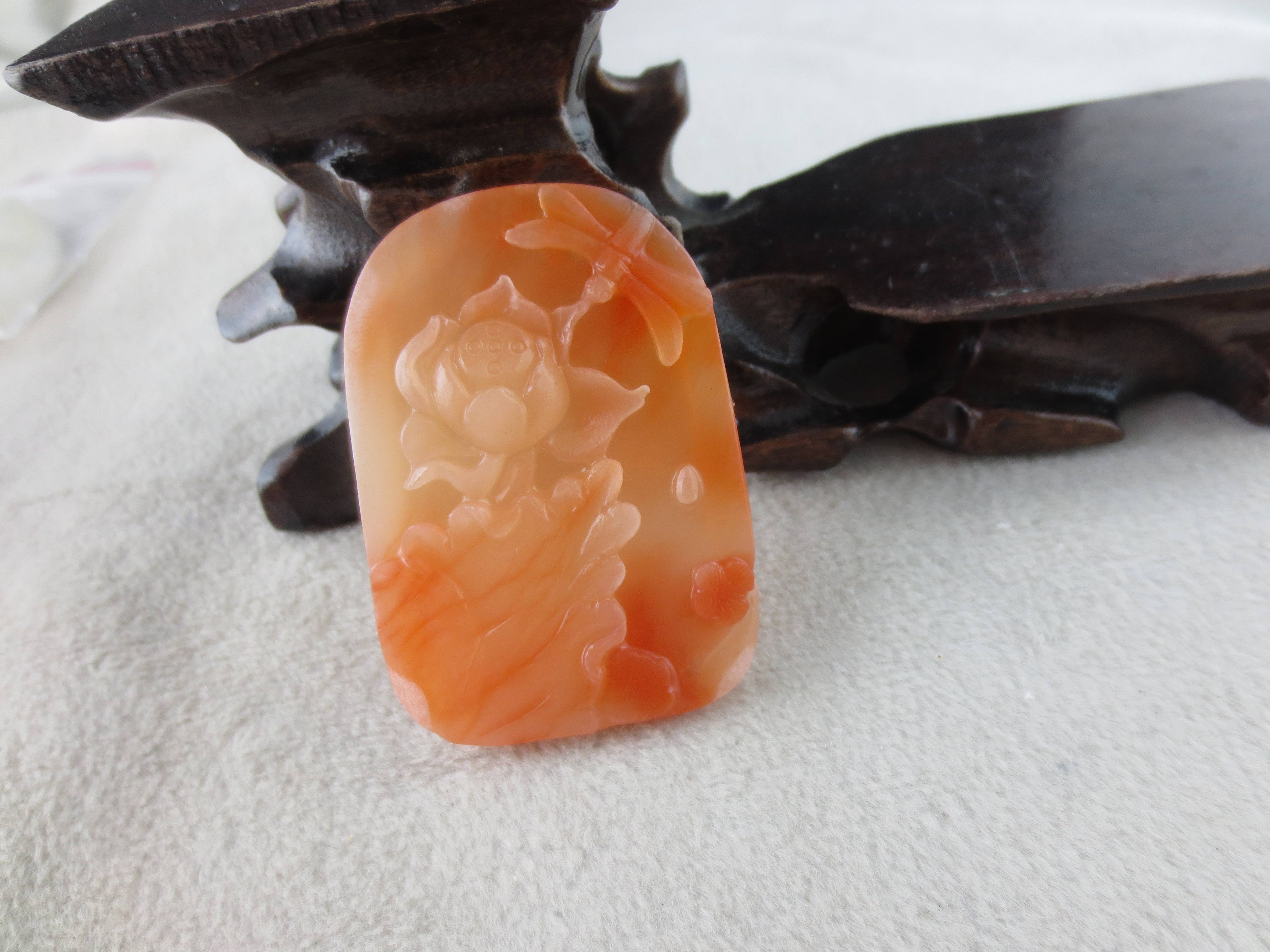 翡翠|哪种石头能称为玉？