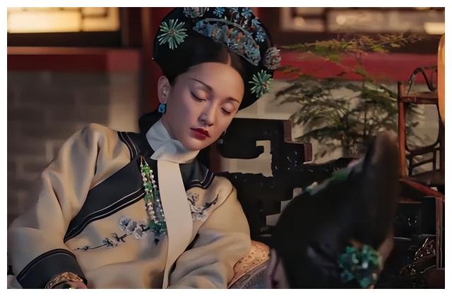 容嬷嬷|注意看，这个女人叫容嬷嬷。绿茶精、偷税精、说谎精都得挨针扎