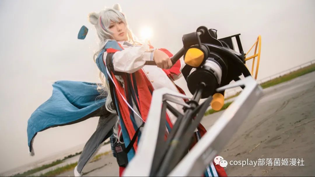 明日方舟|cos：明日方舟二周年早露cos正片@柘烟