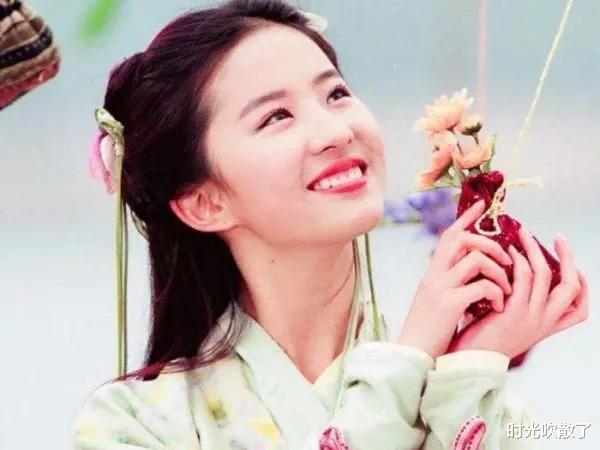 刘亦菲|35岁的刘亦菲,人设早该崩了