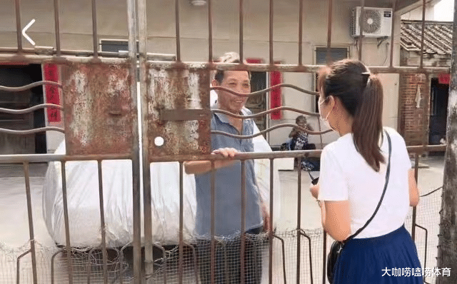 为孙女自豪!全红婵爷爷向记者展示50万豪车:这是国家奖励的