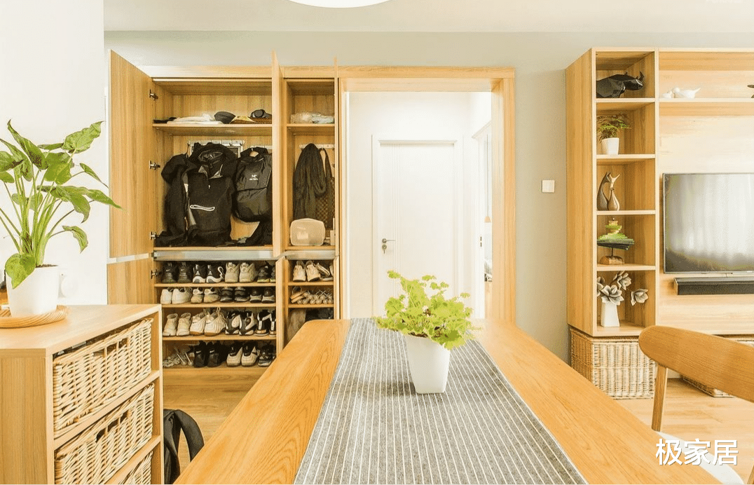 白领的新房，预算不多但足够温馨，一人一猫照样?过的?幸福