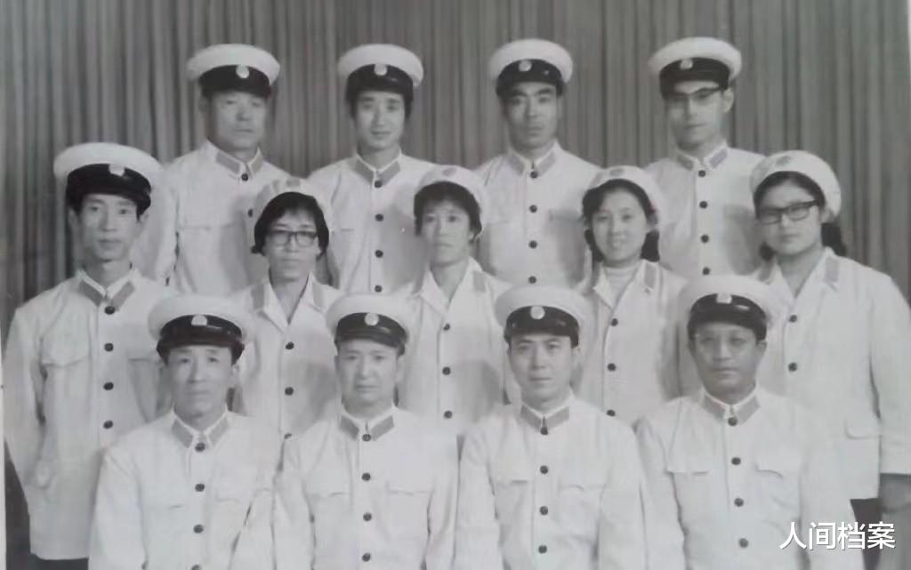 70年代女飞贼,拜老僧为师轻功了得,走上不归路,枪决时仅24岁