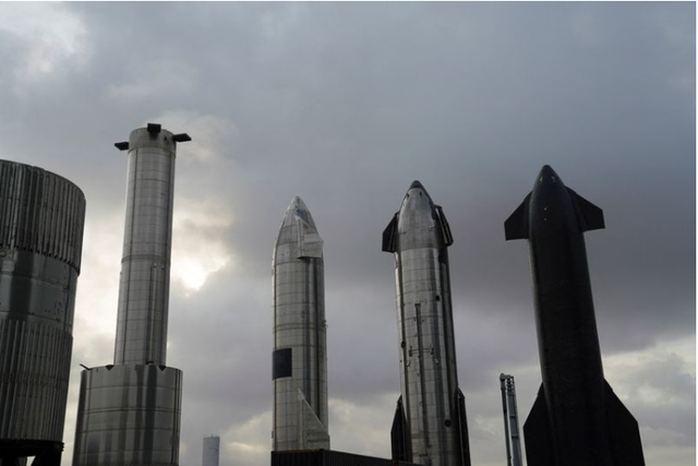 SpaceX将载美国富商丹尼斯·蒂托夫妇乘坐星际飞船绕月