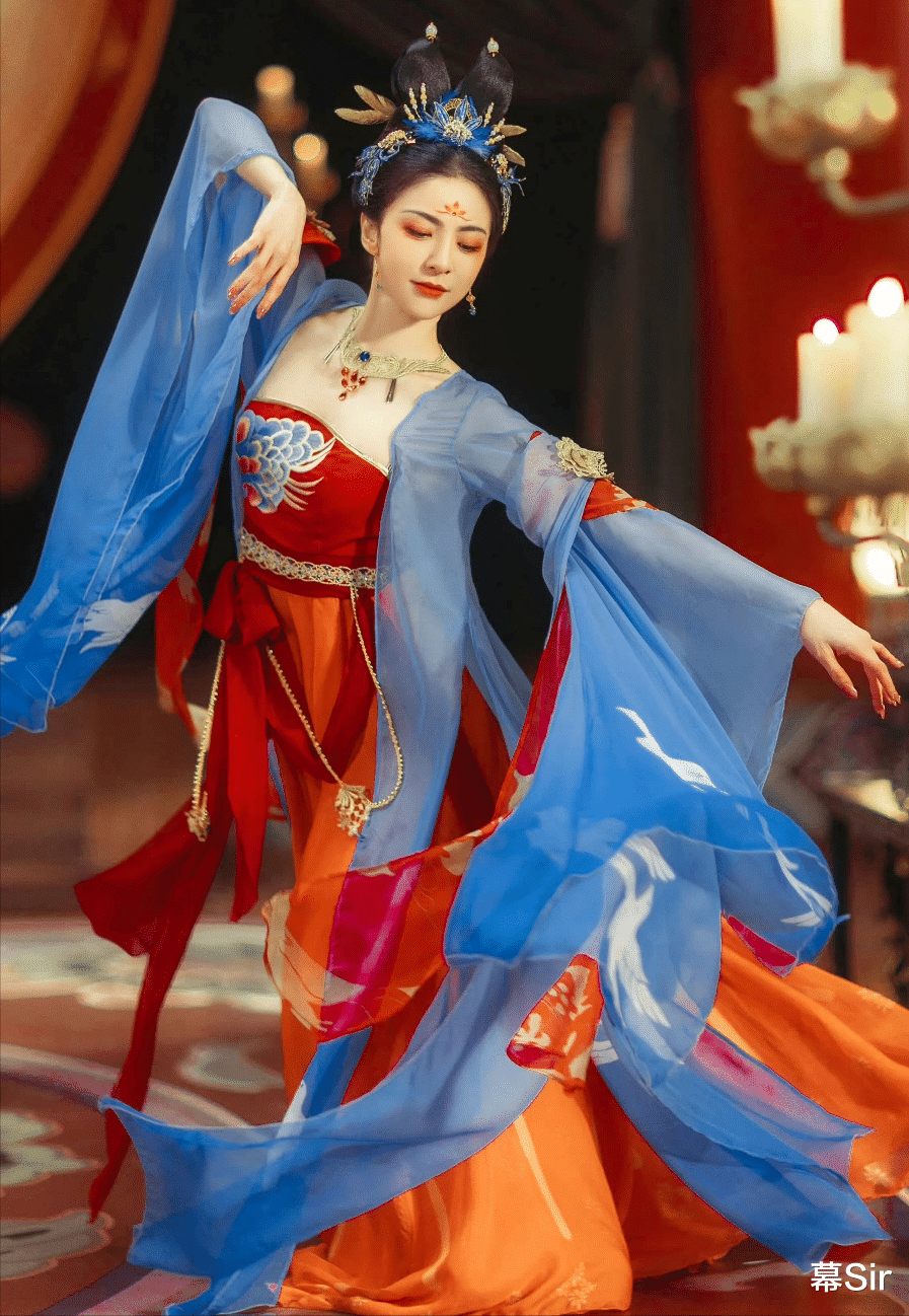 唐诗逸|“绝美舞姬”唐诗逸：因卖惨遭金星怒怼，参加浪姐下凡“现原形”