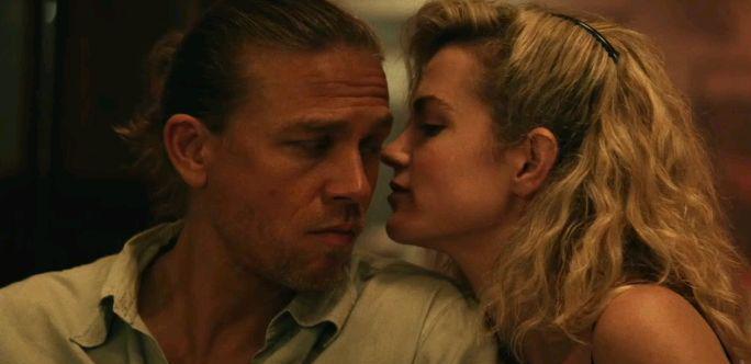 项塔兰|越狱,逃亡,重生:最新美剧《项塔兰》异域风情,有点好看