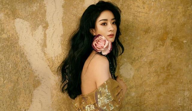 张嘉倪|张嘉倪米兰看秀，赵丽颖新戏进组，网友：不举办婚礼的男人真靠不住