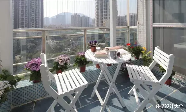 媳妇为了赠送面积,不顾家人反对买顶层,装修完集体都被打脸了!