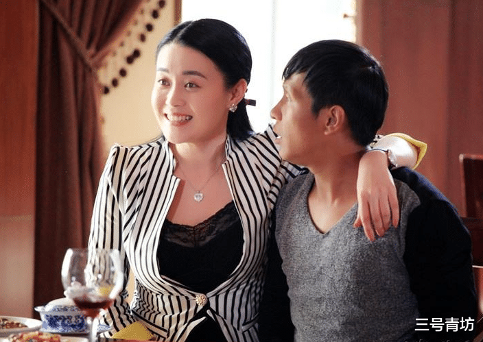 粤语歌曲|关婷娜:化妆师转行当演员,没有“伯乐”赵本山,就没有我的今天