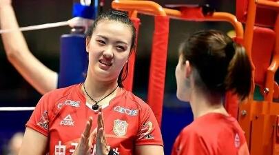 朱婷|最新消息：朱婷签证办理完毕，2月初将去美国动手术、治疗手腕！