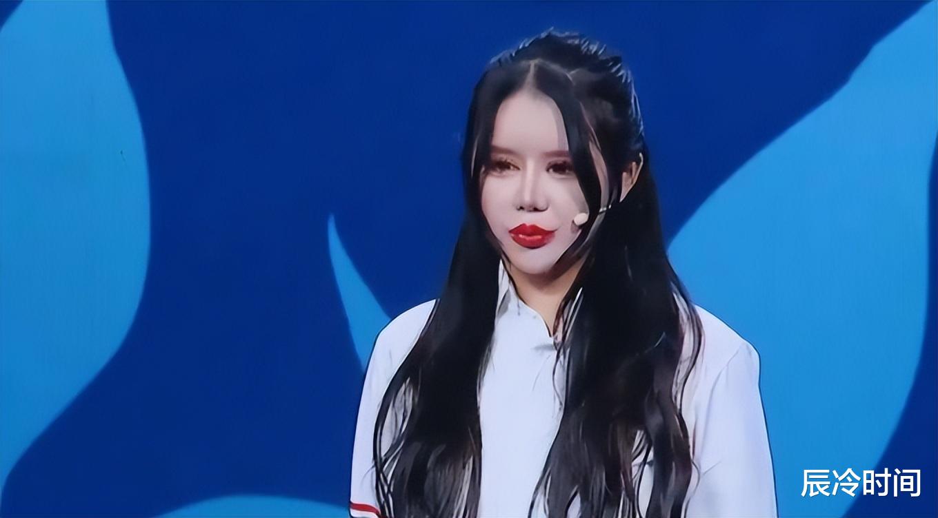 顾漫|“真人芭比”周楚娜：花费400万整容上百次，一张脸抵一辆跑车