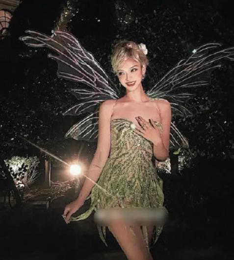 Angelababy|网红詹小猪PK杨颖精灵造型，暗指其身材干瘪，网友：就是个绿茶