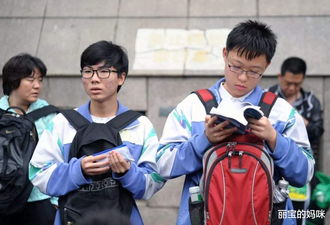 考试|22年高考生真挺难，考试难度或“上涨”，想要考入心仪院校不容易