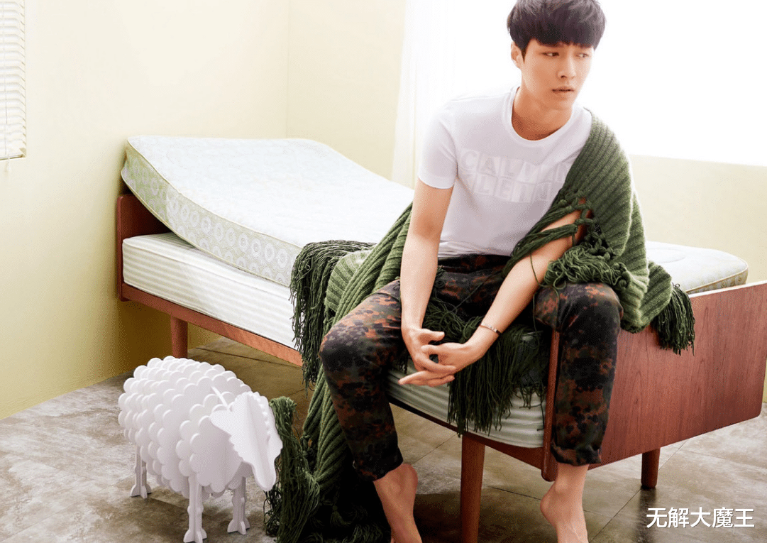 张艺兴|在内娱百花齐放的生态下，张艺兴，并不是个多讨人喜的明星