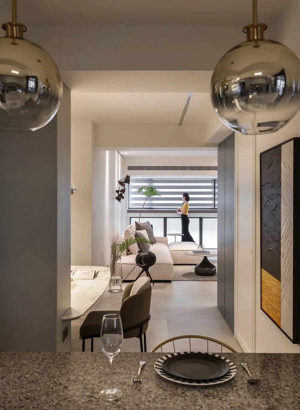 132㎡装修:以一抹威灵顿蓝,打造美式风情的时尚智能宅