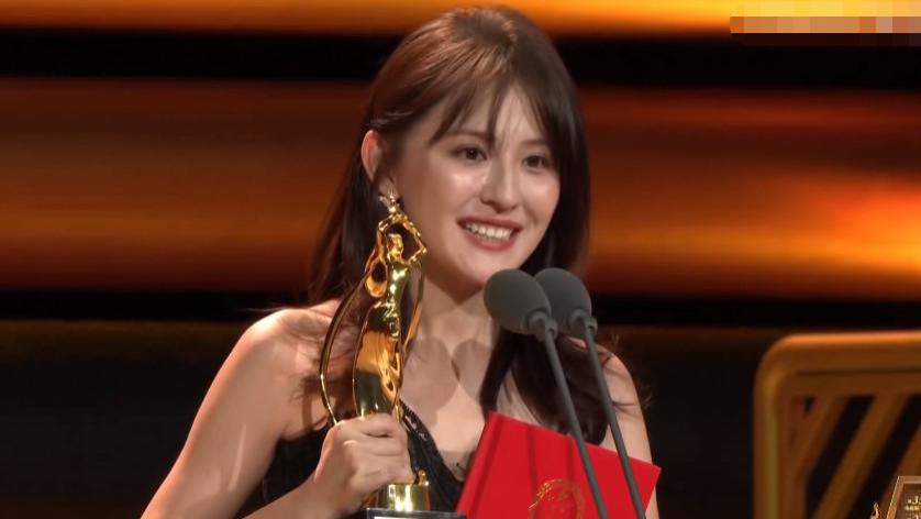 殷桃|飞天奖镜头堪比卸妆水，殷桃失去《中餐厅6》滤镜，状态过于真实