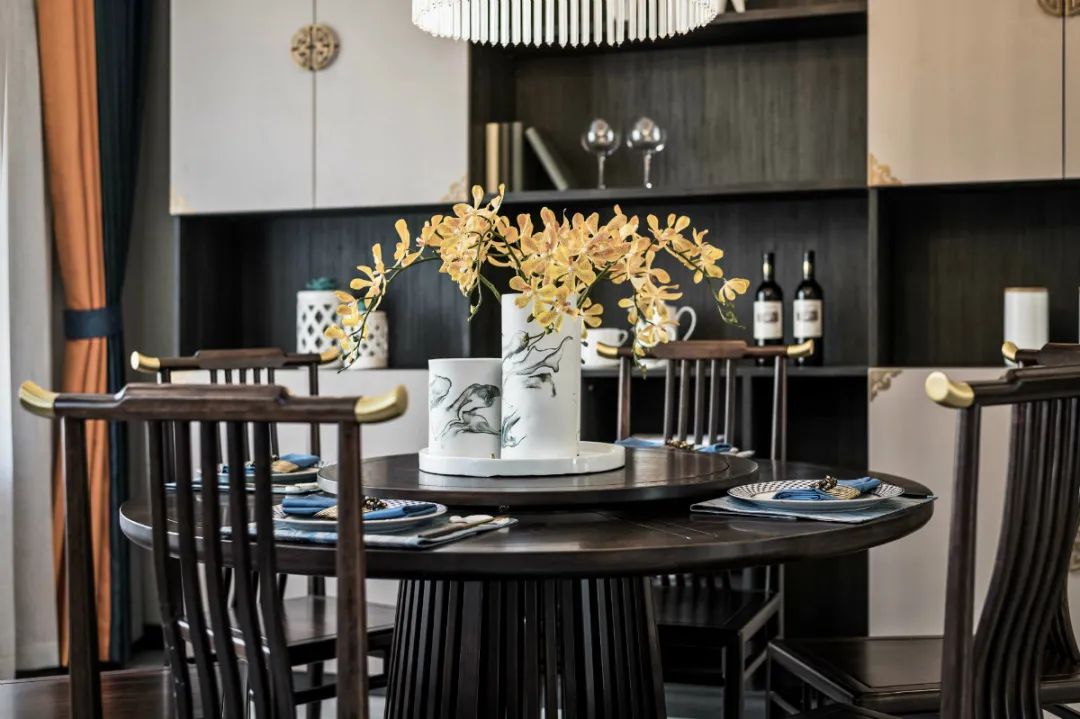 邻居家180㎡大户型，装出禅意新中式，网友：格调太迷人了！