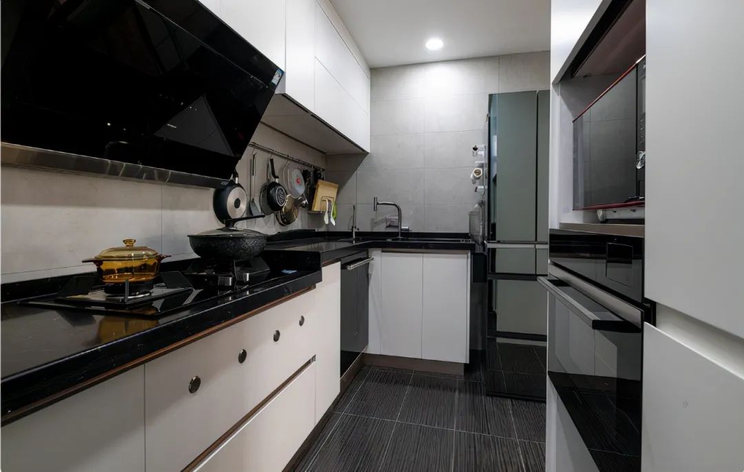 老房改造前后差距有多大?她晒出自家装修,太真实了